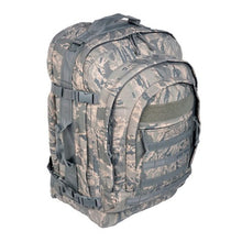 Load image into Gallery viewer, Sandpiper of California 5016 Bugout Bag
