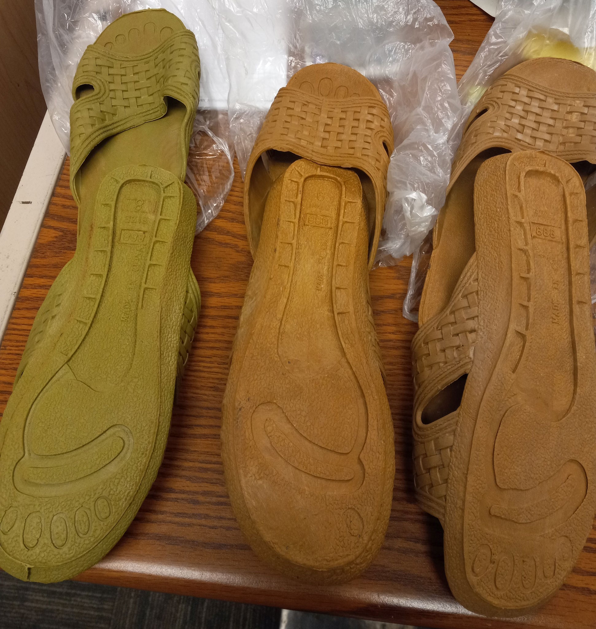 AUSLAND Pillow Slide Sandals for Men Platform Shower Shoes, Black, 9.5-10.5  : Amazon.in: Shoes & Handbags